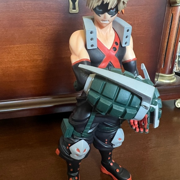 Bakugo Action Figure - Picture 2 of 4